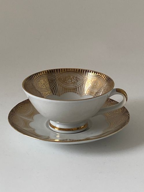 Hovedbilde Antikke mokkakopper i porselen 