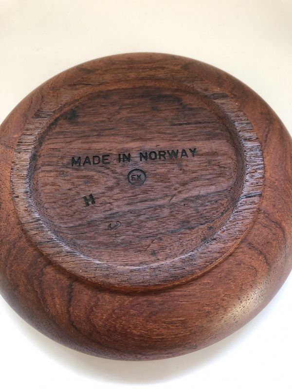 Teakskål og knivsett norskprodusert 