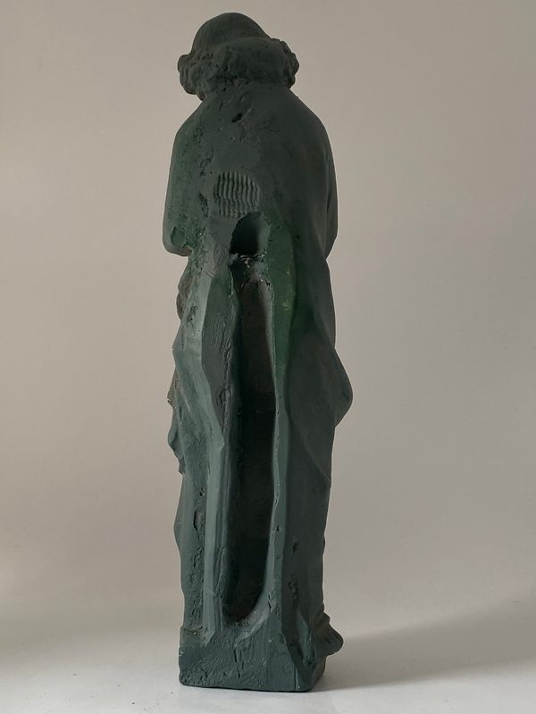 Veggskulptur apostelen Johannes 